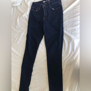 4/$30 Old Navy Mid Rise Rockstar Skinny Jeans